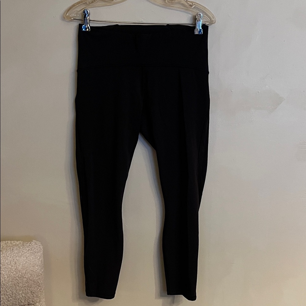 Lululemon Train Times 7/8 Pant Black Size 10 Mesh on Side of Calf - Picture 1 of 14